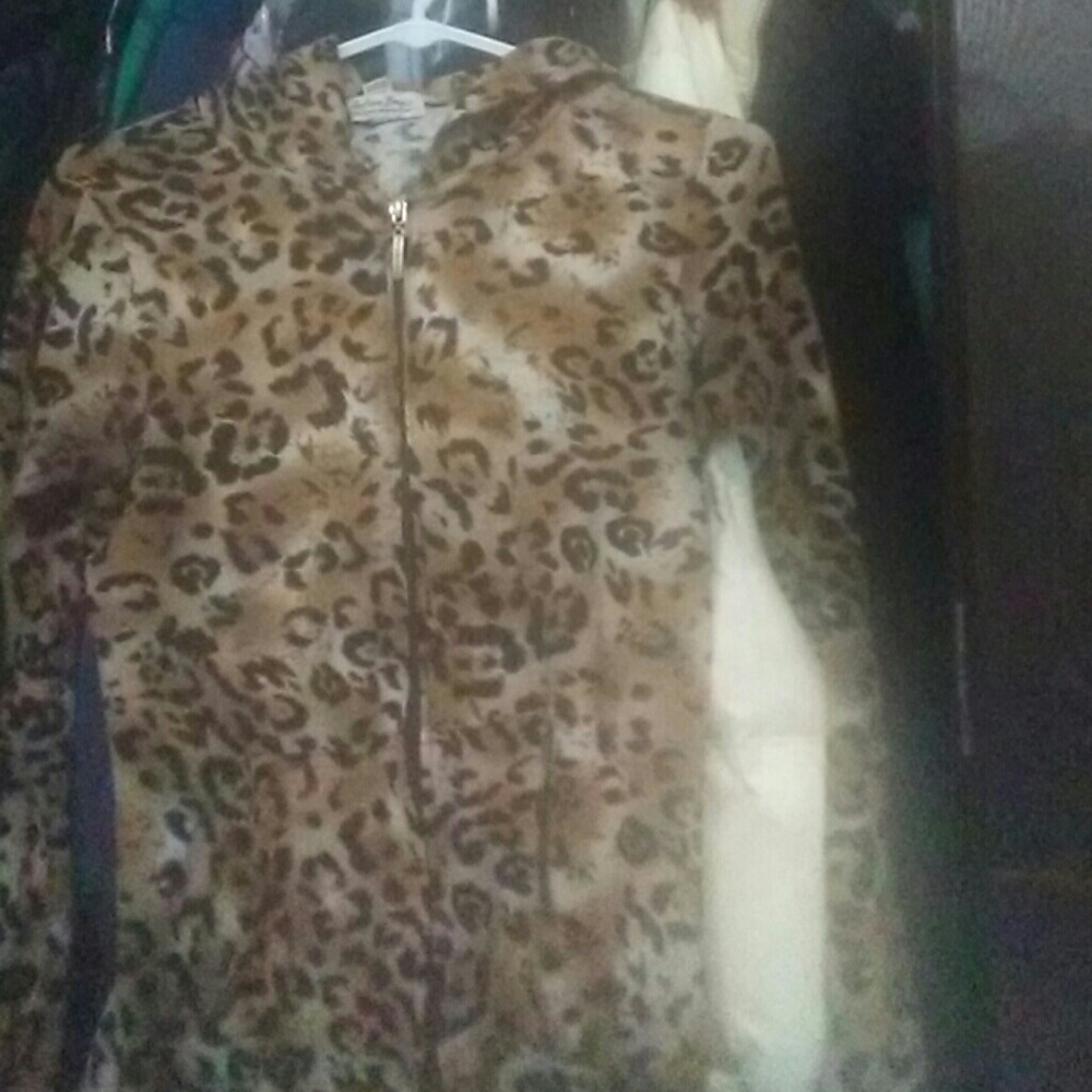 Cheetah zipper hoody size medium